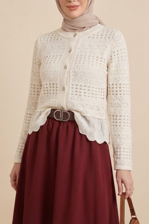 Eteği Fırfırlı Ajurlu Düğmeli Hırka  -Ekru