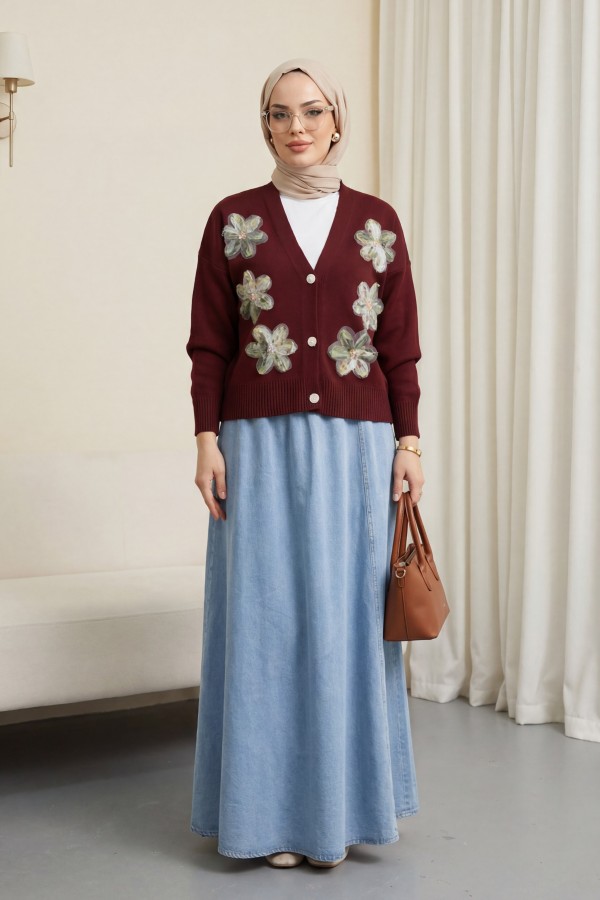 Buttoned knitted cardigan with sequin and floral details on the front. -Maroon