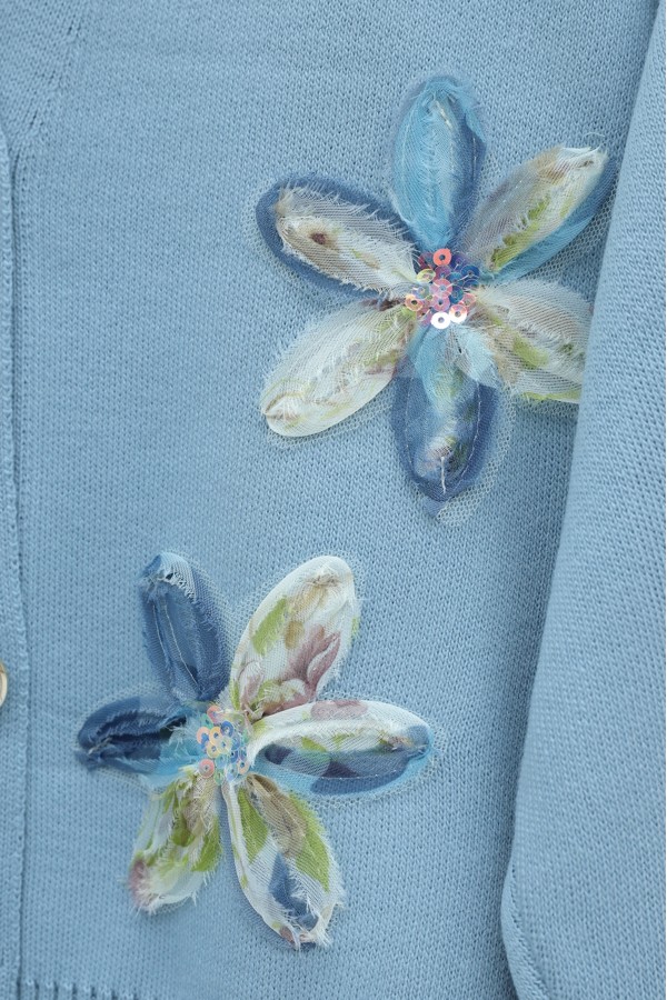 Buttoned knitted cardigan with sequin and floral details on the front. -Blue