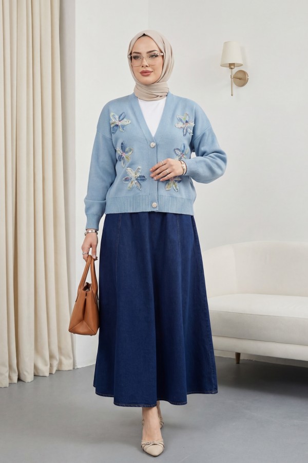 Buttoned knitted cardigan with sequin and floral details on the front. -Blue