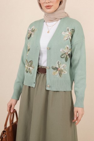 Önü Pul Ve Çiçek Detaylı Düğmeli Triko Hırka  -Su Yeşili