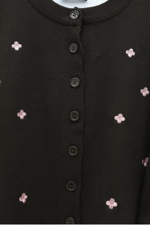 Serpme Çiçek Nakışlı Düğmeli Oversize Triko Hırka -K. Kahve