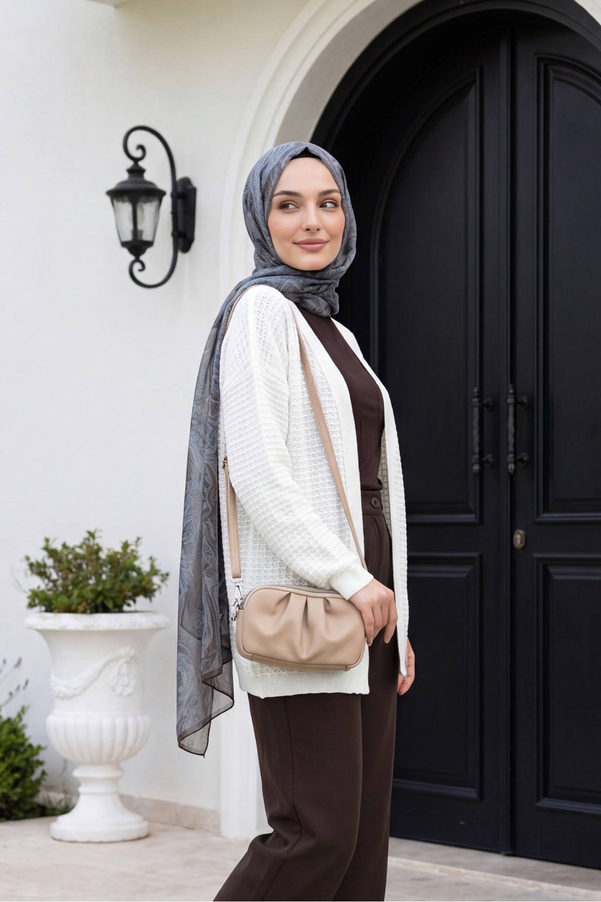 Openwork Thin Knit Cardigan -White
