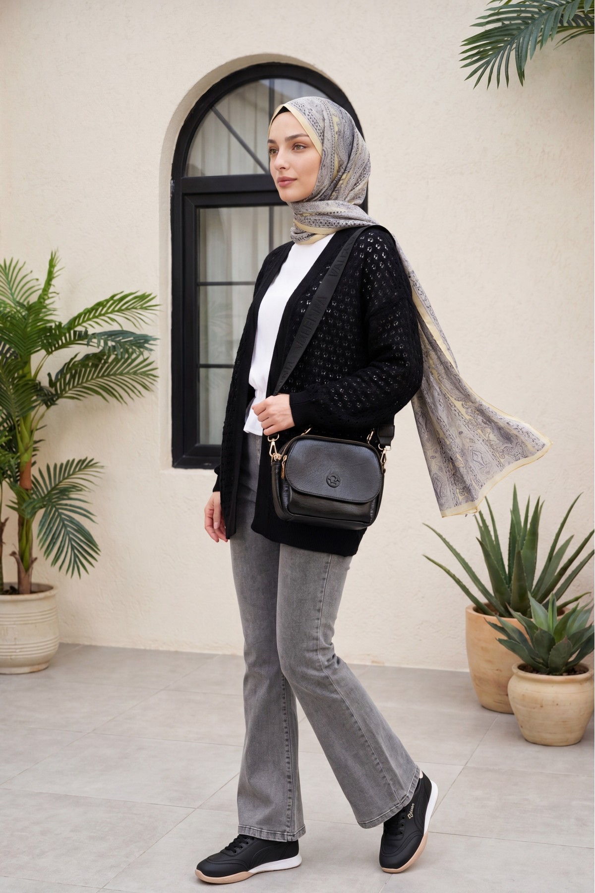 Openwork Loose Knit Cardigan -Black