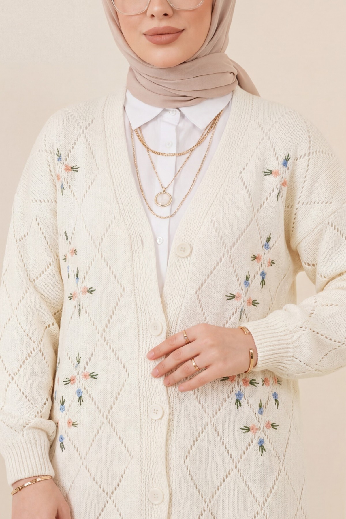 Openwork Floral Embroidered Buttoned Knitwear Cardigan -Ecru