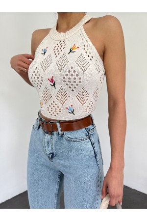 مخرمة مطرزة بدون أكمام تريكو المحاصيل -لون كريمي
