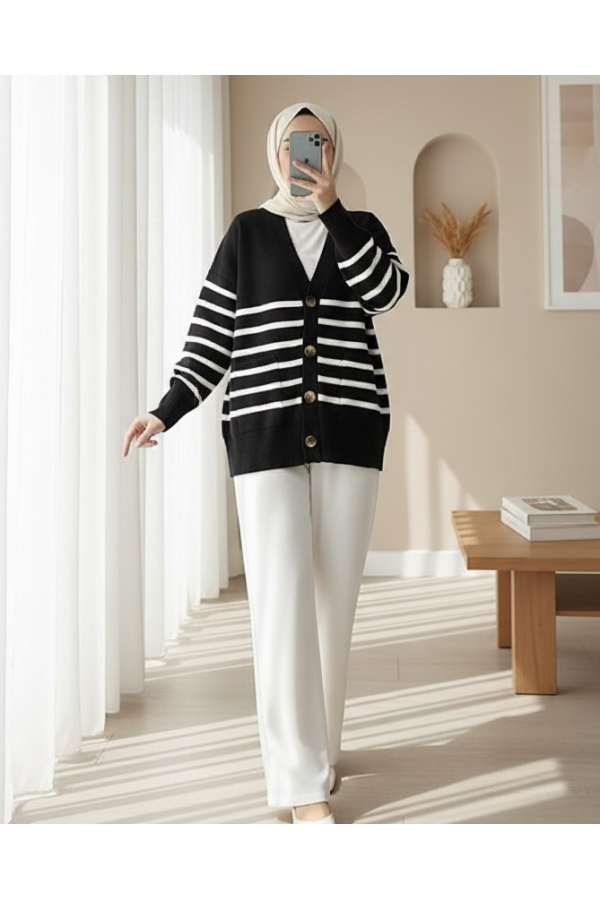 Double Pocket Striped Buttoned Cardigan  -Black