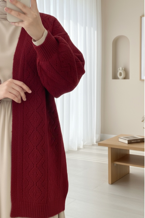 Kolu ve Önü Ajurlu Yumoş Hırka    -Kırmızı