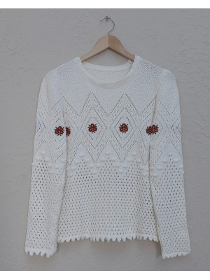 Çiçek Nakışlı Ponpon Örgülü Triko Kazak -Ekru