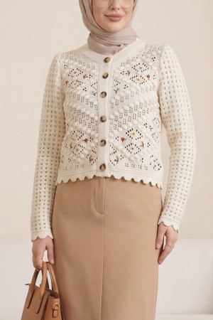 Çiçek Nakışlı Ponponlu Ajurlu Triko Hırka      -Krem