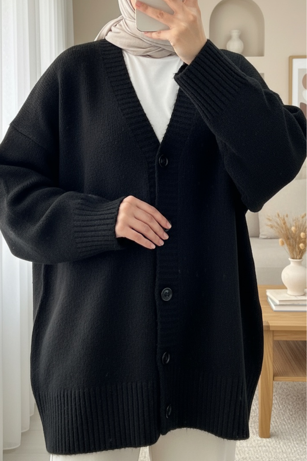 Oversize Buttoned Knitted Cardigan -Black
