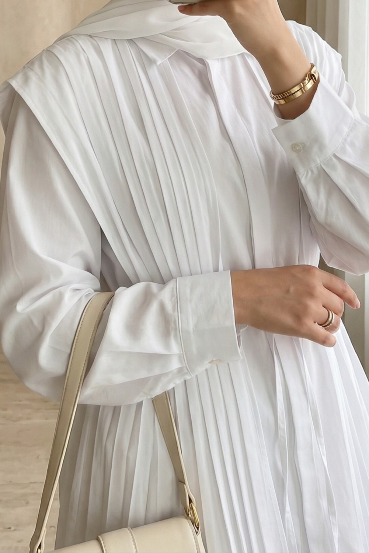 Poplin Shirt with Pleated Detail on Front and Back and Hidden Buttons -White