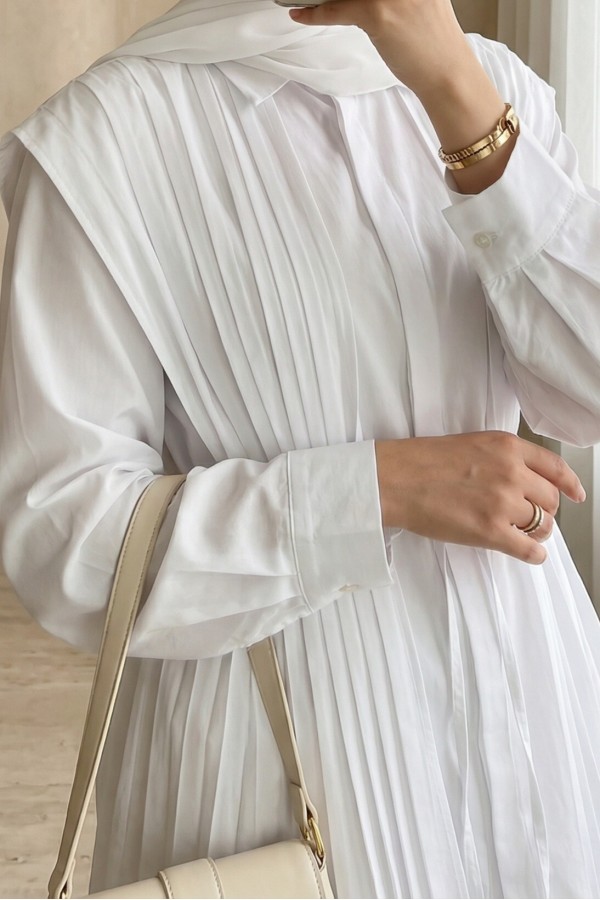 Poplin Shirt with Pleated Detail on Front and Back and Hidden Buttons -White
