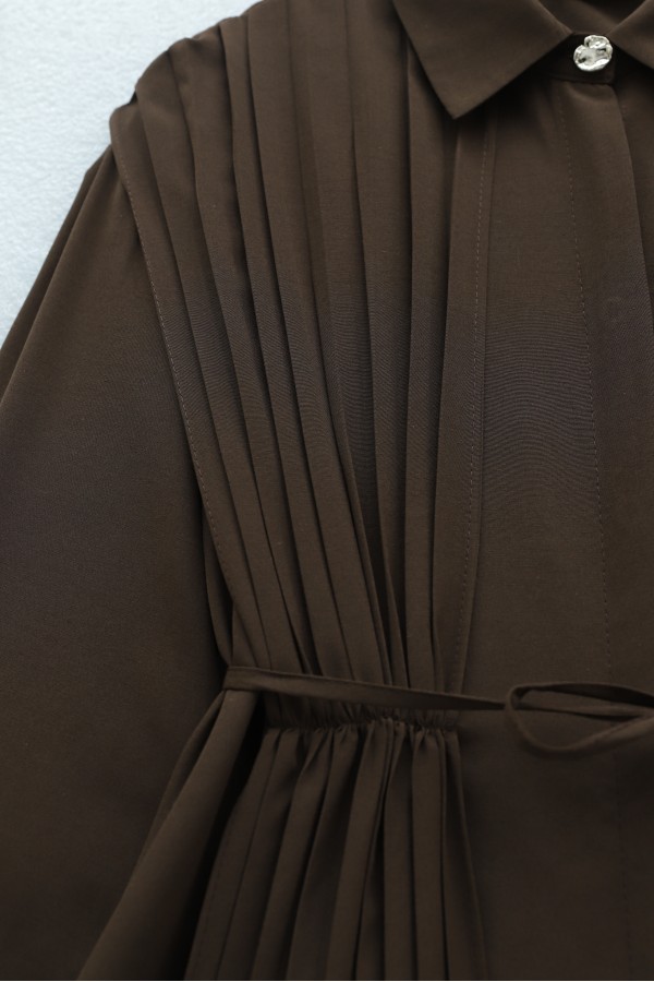Poplin Shirt with Pleated Detail on Front and Back and Hidden Buttons  -Brown