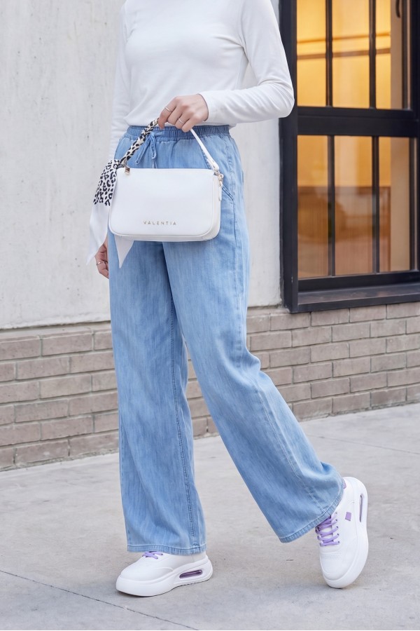 Elastic Waist Wide Leg Jeans with Pockets -Ice Blue