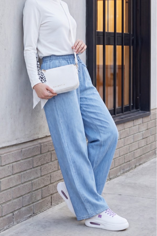 Elastic Waist Wide Leg Jeans with Pockets -Ice Blue