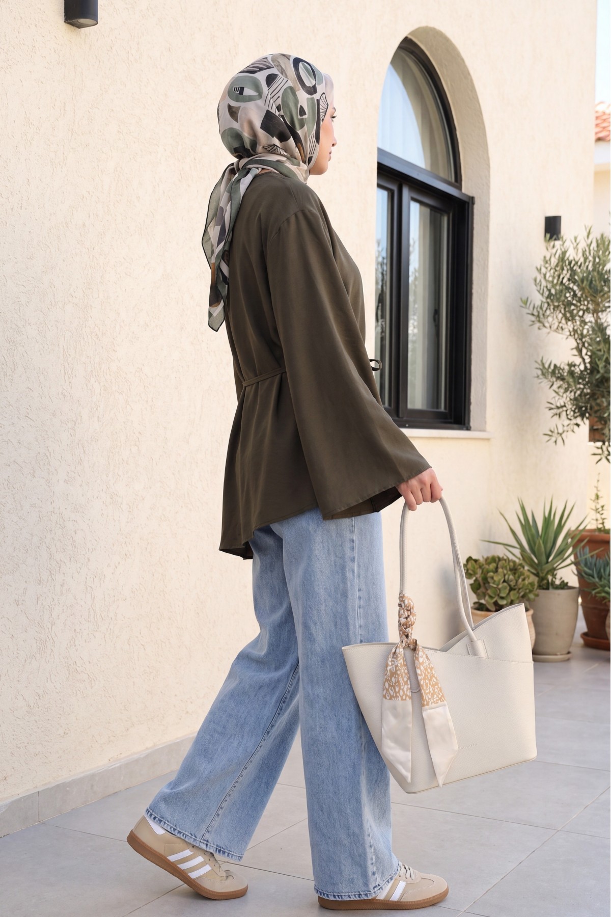 Elastic Waist Wide Leg Jeans with Pockets   -Tint detay görseli