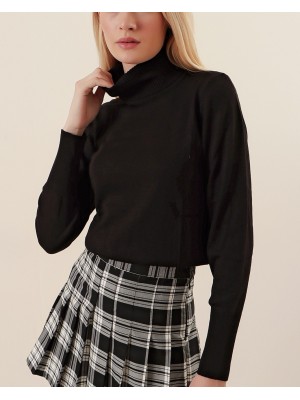 15747 Turtleneck Knitted Sweater 