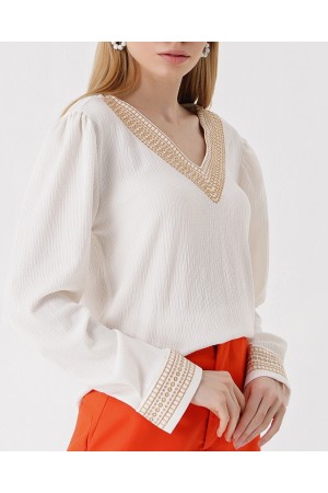 0466 Nakışlı V Yaka Örme Bluz - Beyaz