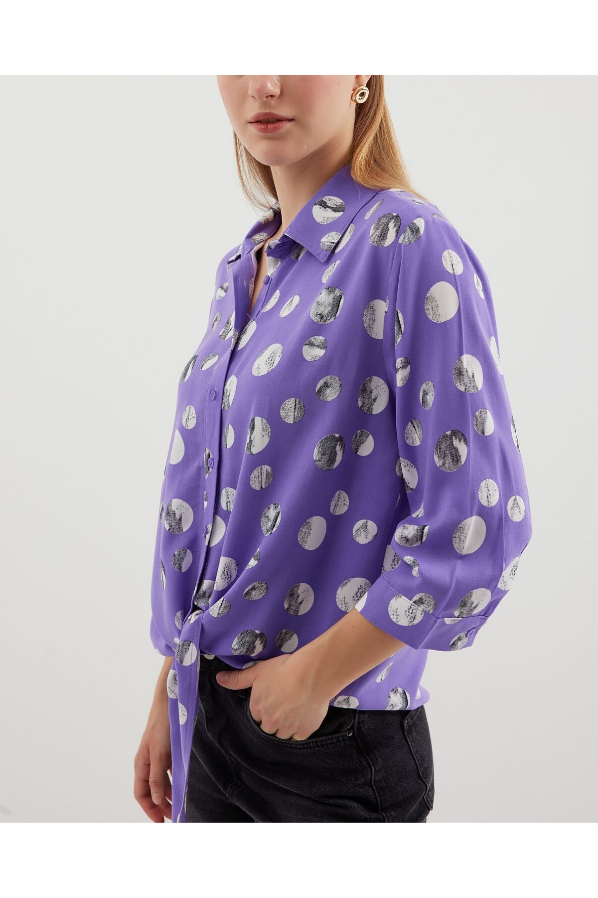 20243 Tied Front Patterned Shirt 