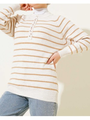 15808 Düğmeli Kazak - Bisküvi