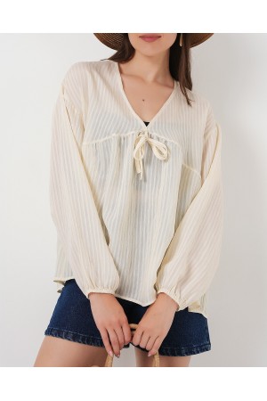 Kadın Önü Bağcıklı Uzun Kol Bluz 946 - Krem