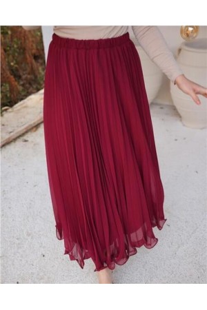 تنورة مطوية