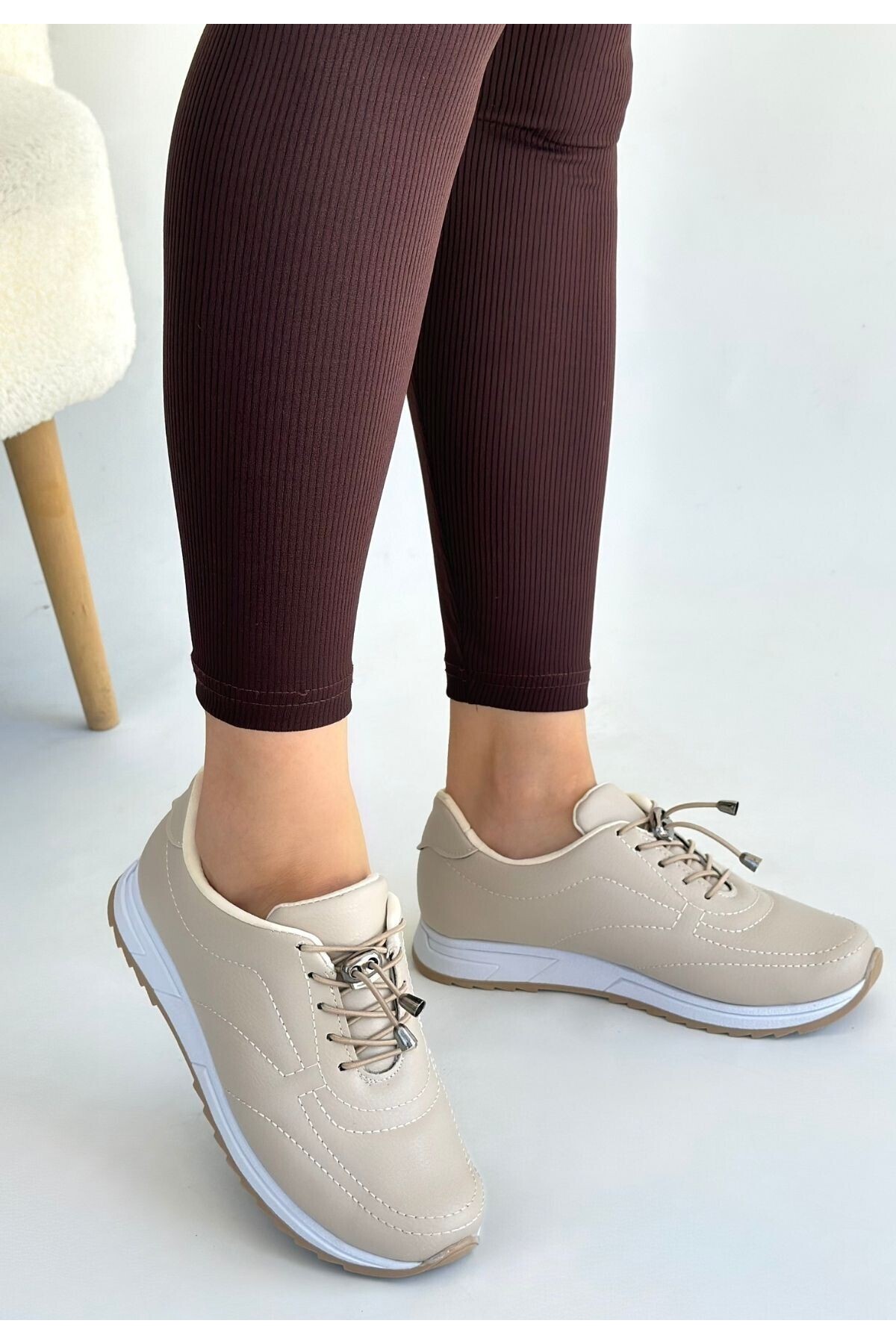 Finna Beige Leather Lace-up Sneakers