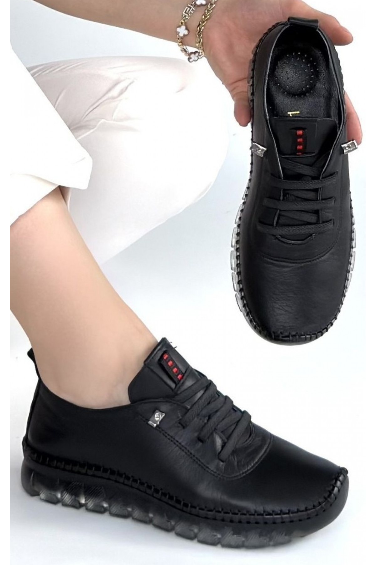 Jiten Black Leather Lace-up Sneakers
