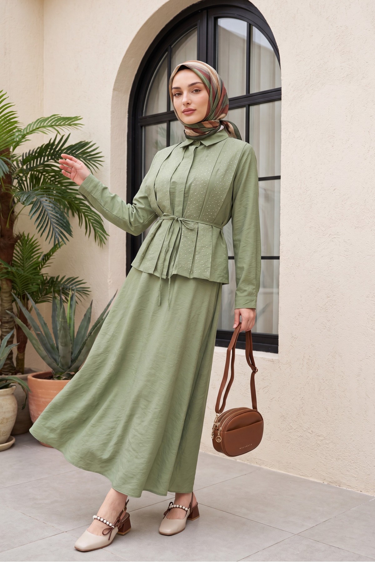 Polyviscose Set with Stone Detail at the Front and Belted Skirt, Lined -Cagla Green