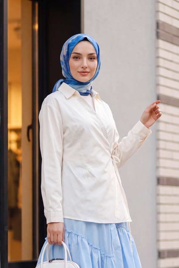 Side-Tie Poplin Shirt with Stone Detail and Wrap Collar -Cream color
