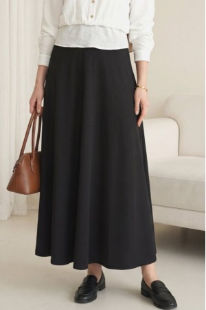 Beli Lastikli İthal Likralı Krep Kloş Etek -Siyah