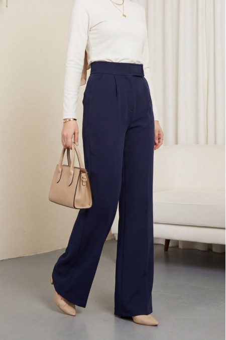 Beli Cırtcırt Detay Boru Paça Kumaş Pantolon -Laci