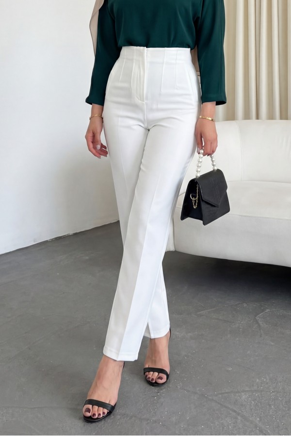 Zra Pleated Carrot Trousers -White