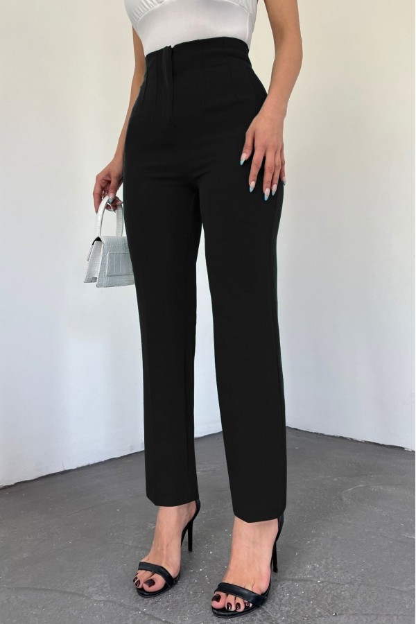 Zra Pleated Carrot Trousers -Black