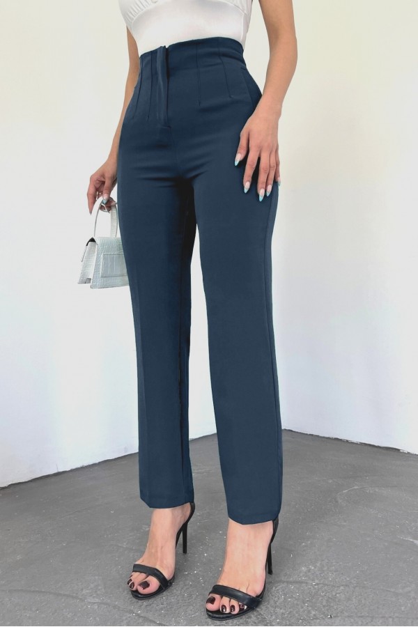 Zra Pleated Carrot Trousers  -Navy blue
