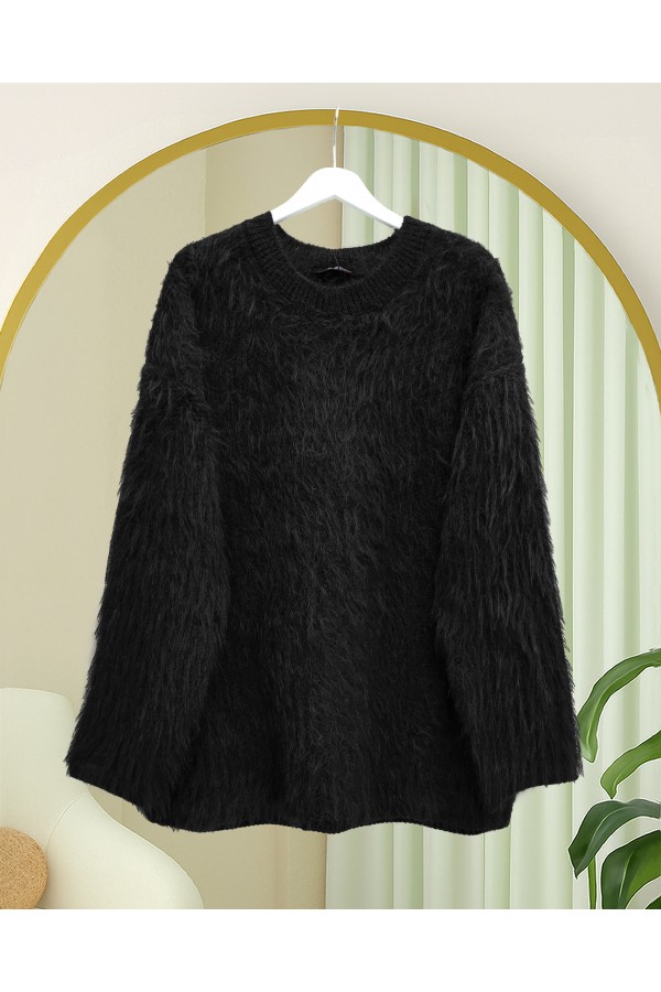 Round Neck Bearded Knit Sweater -Black
