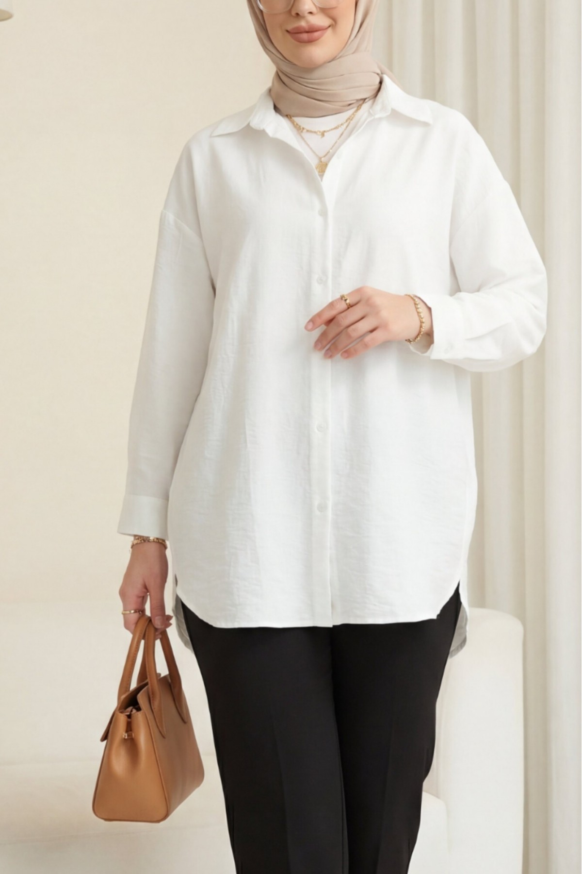 Oval Cut Button-Down Shirt -White