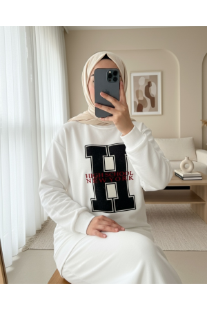 Önü Nakışlı Bisiklet Yaka Sweat Tunik -Beyaz