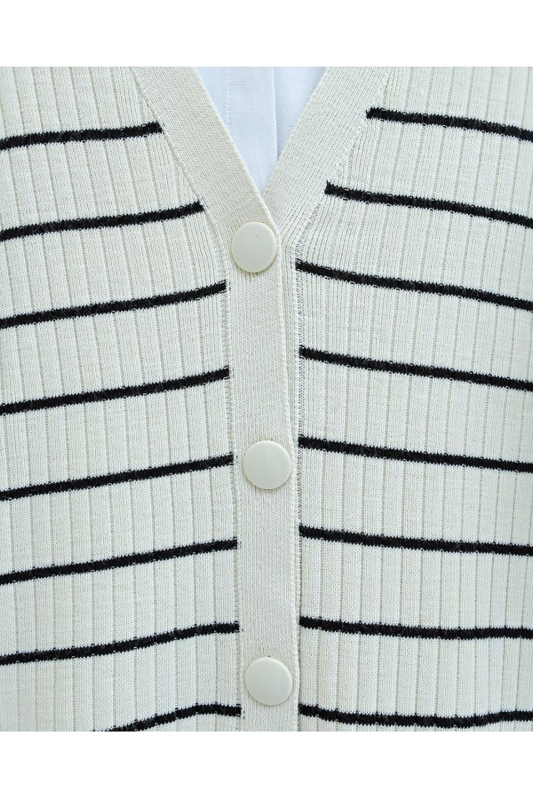 Long Knitwear Cardigan with Ribbed Buttons -Cream color