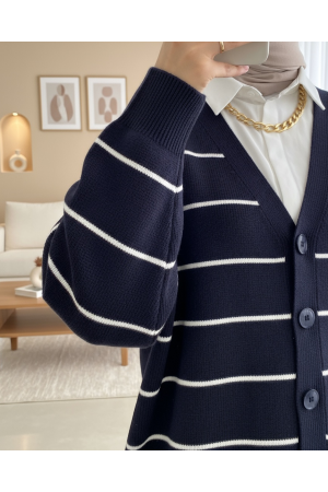 Düğmeli Uzun Triko Hırka -Laci