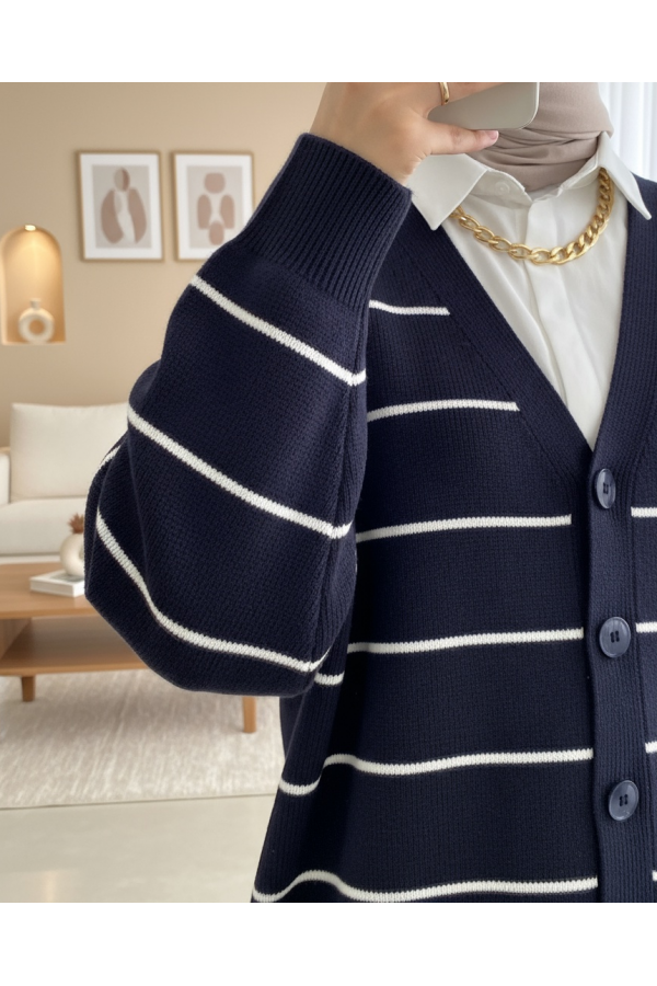 Buttoned Long Knitwear Cardigan -Navy blue