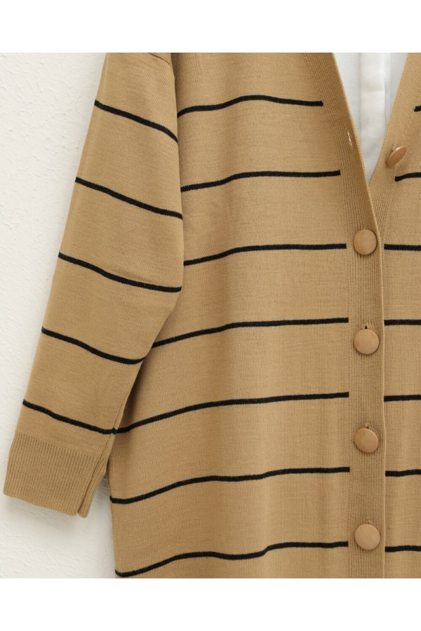 Buttoned Long Knitwear Cardigan -Mink color