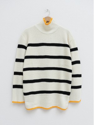 Half-Neck Formal Pattern Knitwear Tunic -Cream color