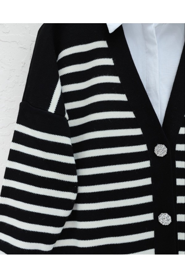 Double Pocket Striped Knitted Cardigan -Black