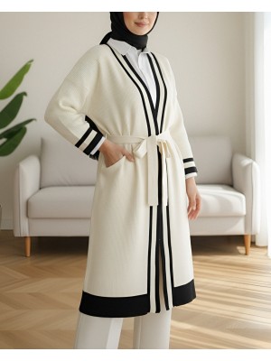 Yakası ve Kol Manşeti Şeritli Triko Hırka -Siyah