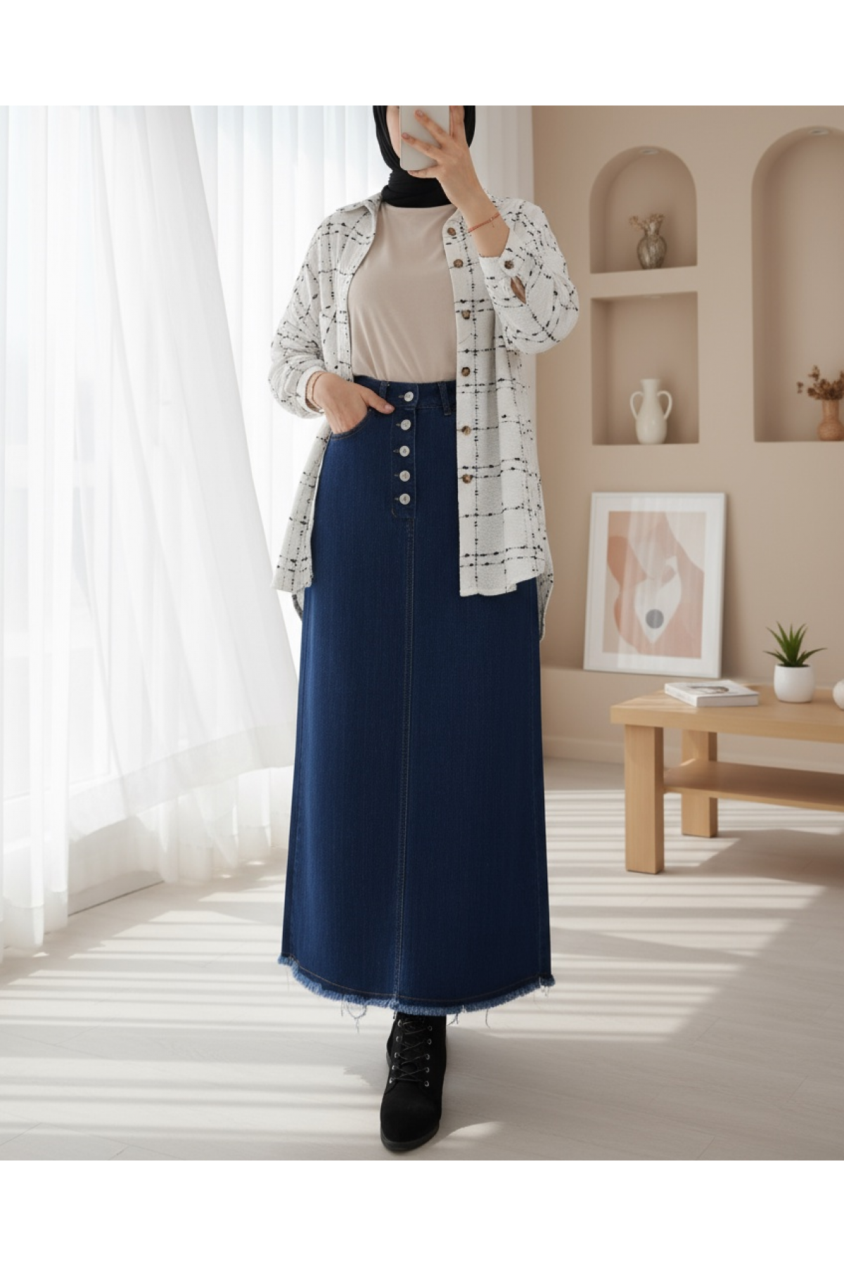 Tasseled Half Buttoned Denim Skirt -Navy blue