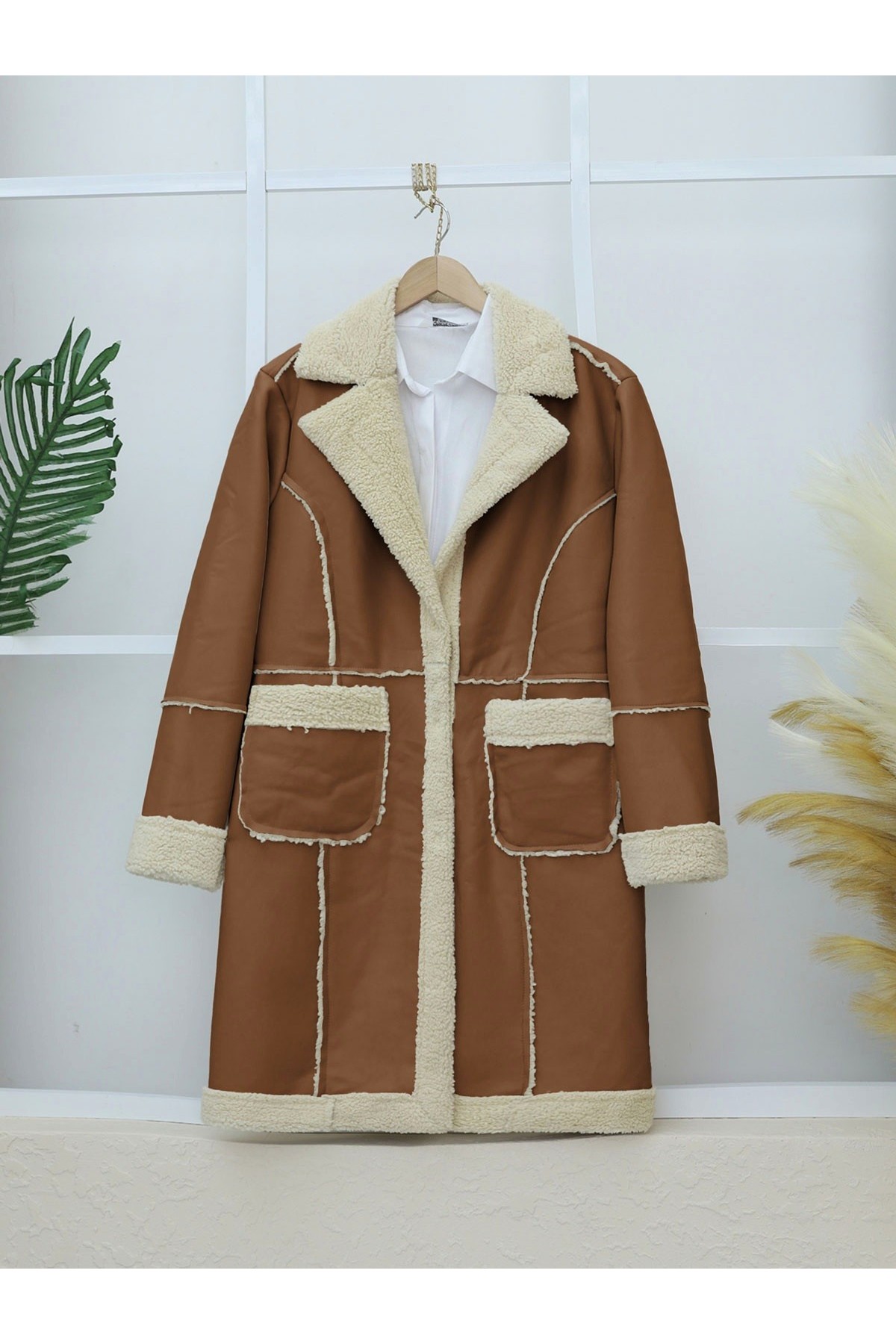 İçi Peluşlu Çıtçıtlı Cepli Deri Mont -Taba