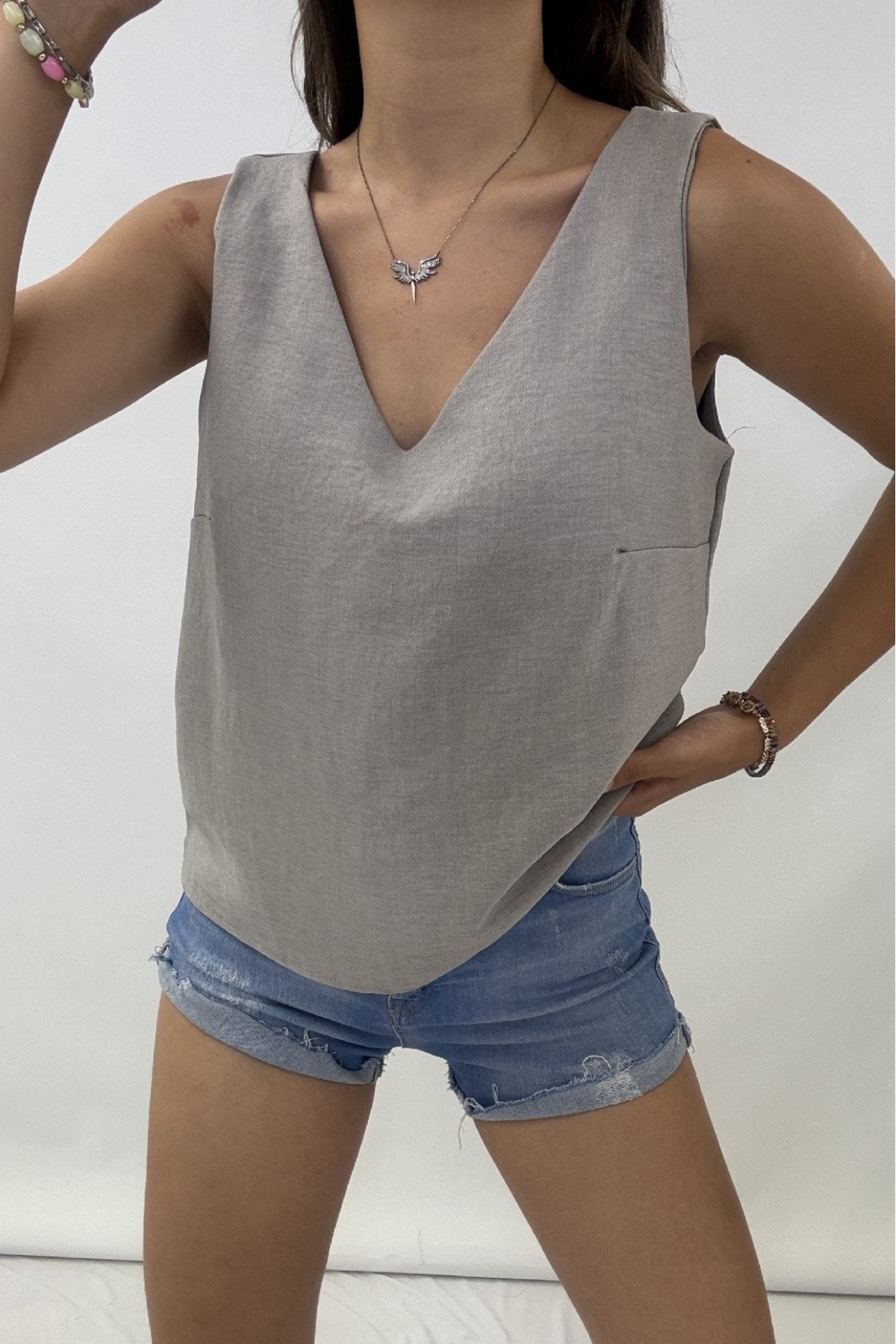 V-Neck Zero Sleeve Linen Blouse -Grey