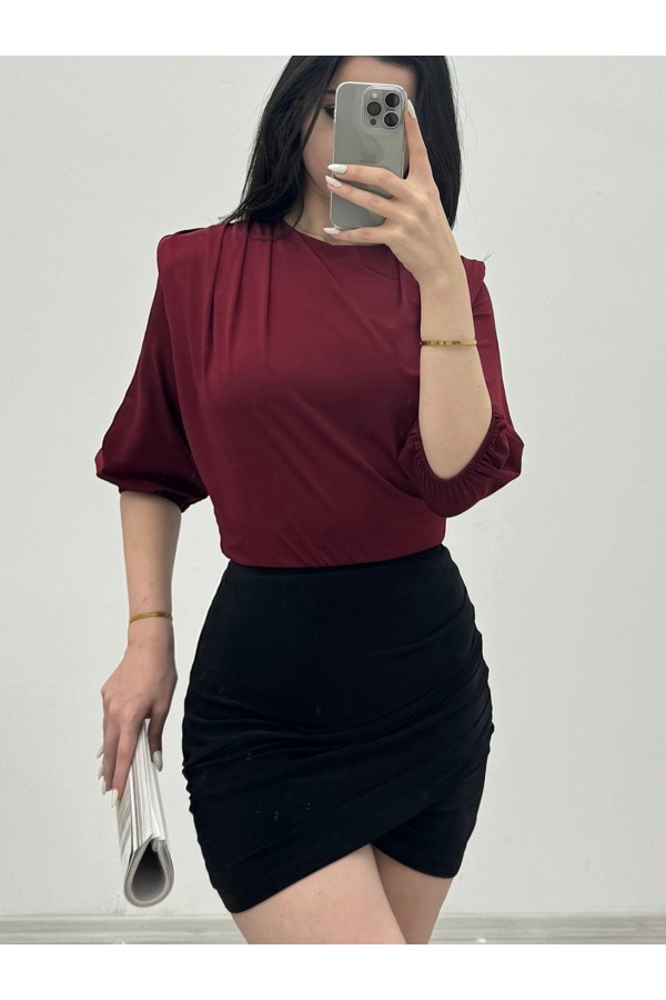 İçi Tulumlu Omuzdan Büzgülü Vatkalı Sendy Bluz -Bordo